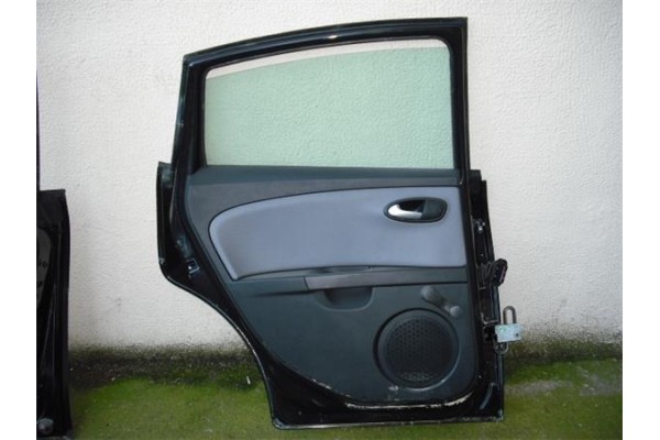 Recambio de puerta trasero izquierda para seat leon (1p1) 1.4 tsi referencia OEM IAM 1P0 833 055  