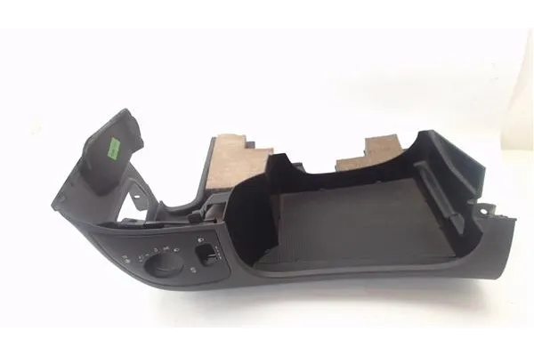 Recambio de embellecedor salpicadero para mercedes-benz clase a (bm 168) 1.9 190 (168.032) referencia OEM IAM A16868053877215  
