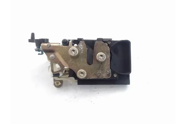 Recambio de cierre electromagnetico trasero derecho para chevrolet nubira berlina 1.6 se referencia OEM IAM 96229552  