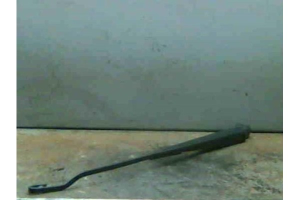 Recambio de brazo limpiaparabrisas trasero para ford escort vii (gal, aal, abl) 1.8 16v referencia OEM IAM   
