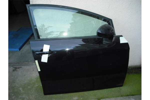 Recambio de puerta delantero derecha para seat leon (1p1) 1.4 tsi referencia OEM IAM 1P0831056A  