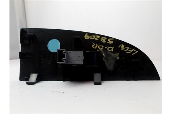 Recambio de mando elevalunas para seat leon (1p1) 1.9 tdi referencia OEM IAM 1P1867171 156023112 