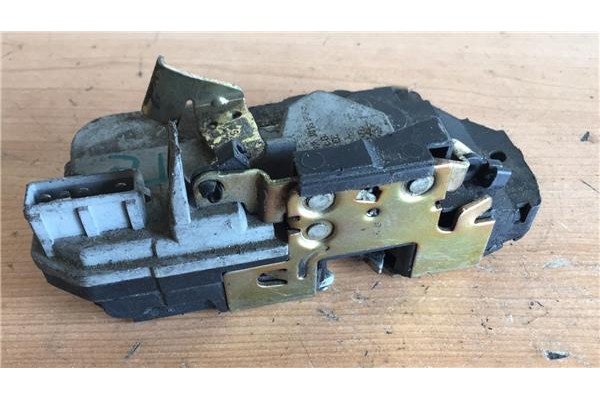 Recambio de cierre electromagnetico trasero izquierdo para peugeot 306 3/5 pt. (s1) 1.4 xs referencia OEM IAM   