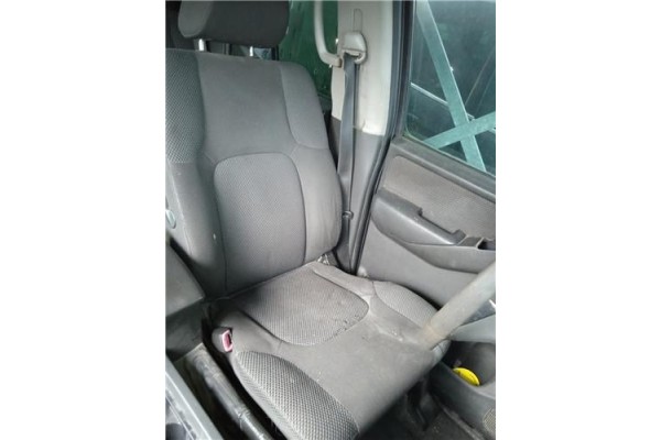 Recambio de asiento delantero izquierdo para nissan navara pickup (d40m) 2.5 dci referencia OEM IAM 87050EB90B  