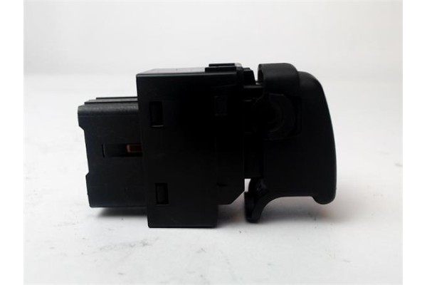 Recambio de mando elevalunas para kia sorento (bl) 2.5 crdi referencia OEM IAM 935803E300BL  