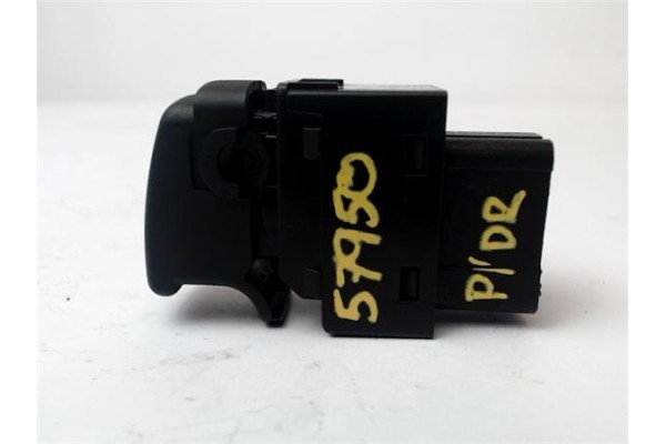 Recambio de mando elevalunas para kia sorento (bl) 2.5 crdi referencia OEM IAM 935803E300BL  