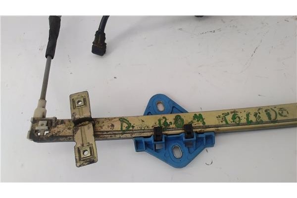 Recambio de mecanismo elevalunas delantero derecho para seat toledo (1l) 1.8 base referencia OEM IAM 0130821666  