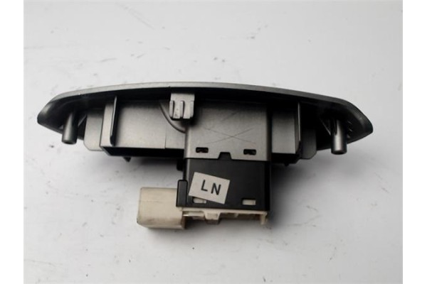 Recambio de mando elevalunas para daewoo kalos 1.4 sport referencia OEM IAM 96425448  