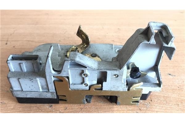 Recambio de cierre electromagnetico trasero izquierdo para peugeot 307 break / sw (s1) 1.6 break xr referencia OEM IAM   