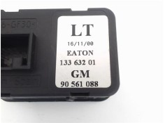 Recambio de mando elevalunas delantero izquierdo para opel meriva referencia OEM IAM 90561088 13363201 