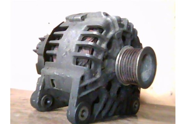 Recambio de alternador para nissan primera berlina (p12) 2.2 line up referencia OEM IAM 8200290217 2542817B 