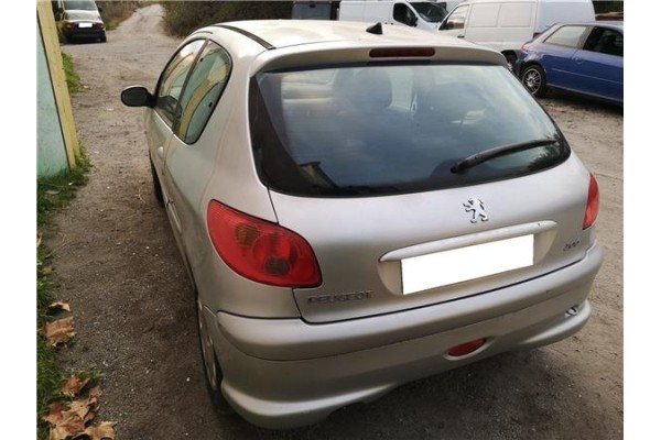 peugeot 206 del año 2004