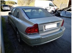 volvo s60 berlina del año 2005