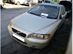 volvo s60 berlina del año 2005