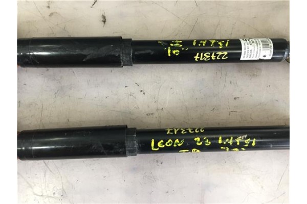 Recambio de amortiguador trasero completo para seat leon (1p1) 1.2 reference referencia OEM IAM 1K0512011AD  