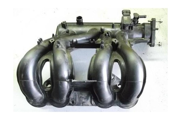 Recambio de colector admision para renault clio ii (xbo) 1.2 60cv referencia OEM IAM 8200971751  