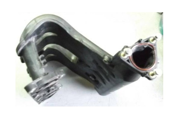 Recambio de colector admision para renault clio ii (xbo) 1.2 60cv referencia OEM IAM 8200971751  