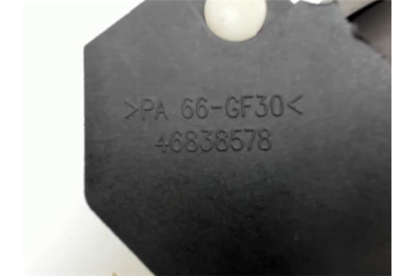 Recambio de tapa exterior combustible para lancia ypsilon (101) 1.2 referencia OEM IAM 46838578  