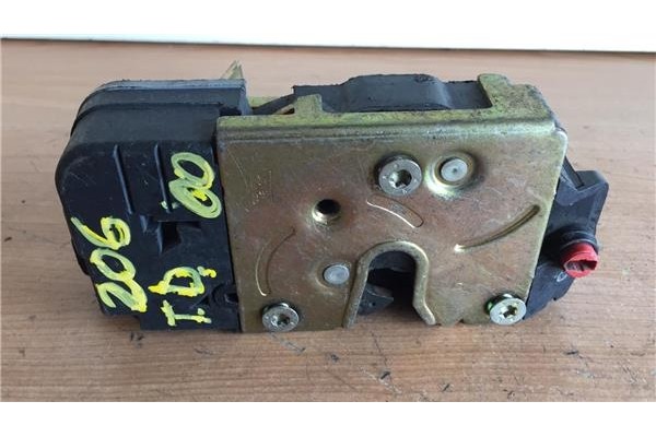 Recambio de cierre electromagnetico trasero derecho para peugeot 206 1.1 xn referencia OEM IAM   