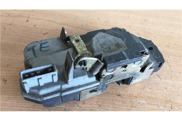 Recambio de cierre electromagnetico trasero izquierdo para peugeot 206 1.1 xn referencia OEM IAM   