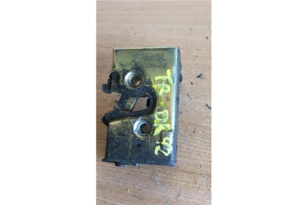 Recambio de cierre electromagnetico trasero derecho para seat toledo (1l)(1991) 1.6 i referencia OEM IAM 1L0839016  