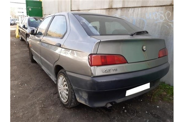 alfa romeo alfa 146 (1995) del año 