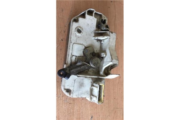 Recambio de cierre electromagnetico trasero izquierdo para peugeot 406 berlina (s1/s2) 1.6 sl referencia OEM IAM   