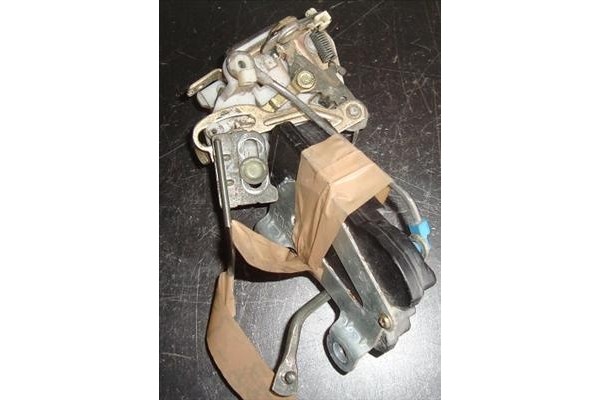 Recambio de cierre electromagnetico delantero izquierdo para hyundai h-1 furgón 2.5 td referencia OEM IAM   