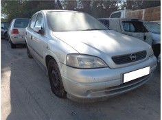 opel astra g berlina del año 2002