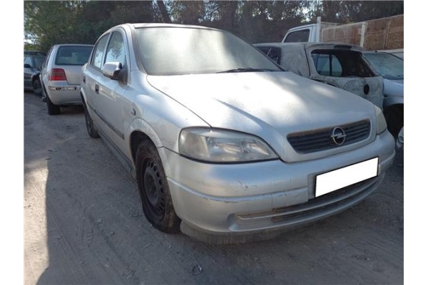 opel astra g berlina del año 2002