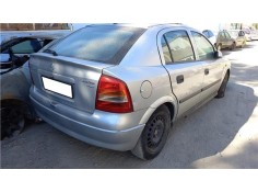 opel astra g berlina del año 2002