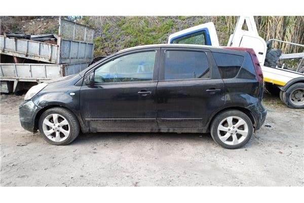 nissan note ii (e12) del año 2010