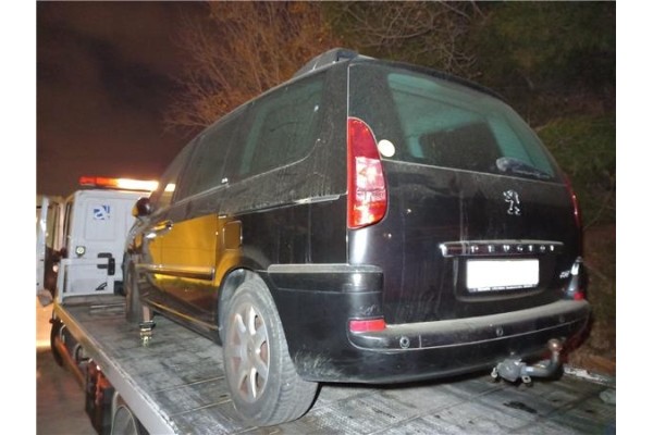 peugeot 807 del año 2010