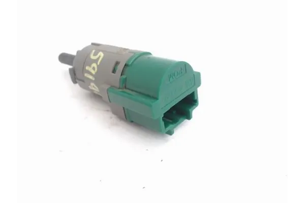Recambio de contacto pedal freno para citroen jumpy furgón 2.0 club m referencia OEM IAM 9818232580 Recambio de contacto pedal freno para citroen jumpy furgón 2.0 club m referencia OEM IAM 9818232580