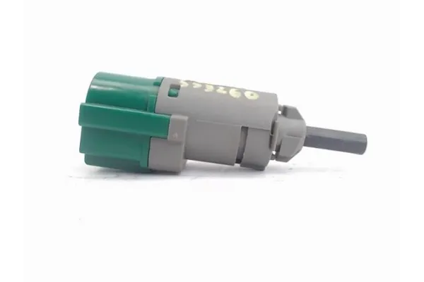 Recambio de contacto pedal freno para citroen jumpy furgón 2.0 club m referencia OEM IAM 9818232580  