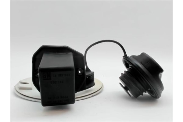 Recambio de tapa exterior combustible para opel corsa d 1.3 cdti referencia OEM IAM 13183307 0321011 