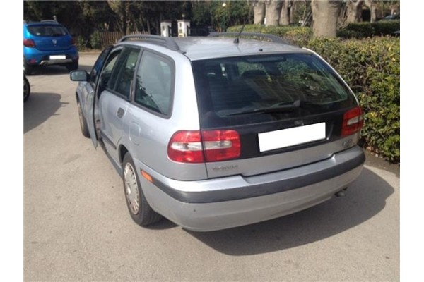 volvo v40 familiar (1995) del año 