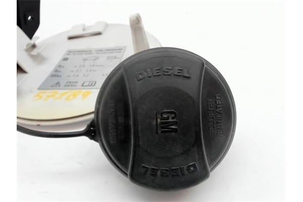 Recambio de tapa exterior combustible para opel corsa d 1.3 cdti referencia OEM IAM 13183307 0321011 