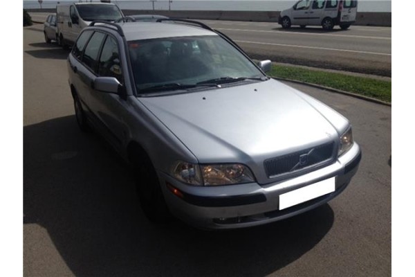volvo v40 familiar (1995) del año 
