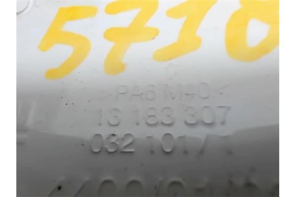 Recambio de tapa exterior combustible para opel corsa d 1.3 cdti referencia OEM IAM 13183307 0321011 