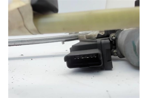 Recambio de mecanismo elevalunas trasero derecho para renault laguna ii (bg0) referencia OEM IAM 8200000558 LTRN124R 