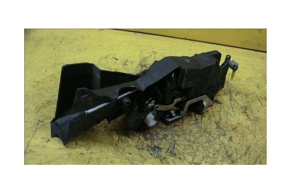 Recambio de cierre electromagnetico delantero izquierdo para mercedes-benz clase e (bm 210) berlina e 200 cdi (210.007) referenc