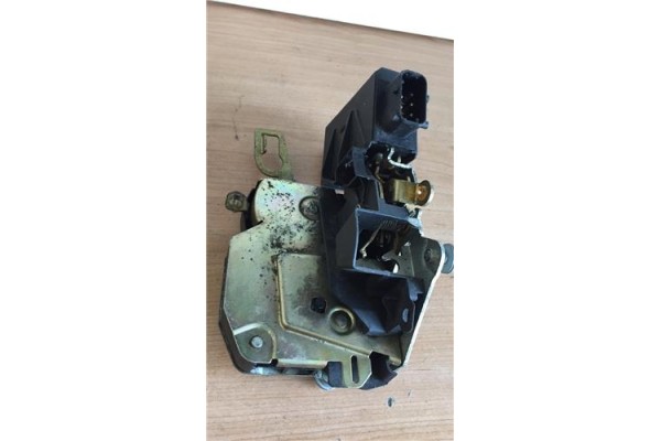 Recambio de cierre electromagnetico delantero derecho para bmw serie 3 berlina (e36) 1.6 316i referencia OEM IAM 8122418 1387606