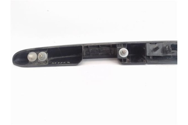 Recambio de moldura porton trasero para citroen c3 1.4 i referencia OEM IAM 9638861177  