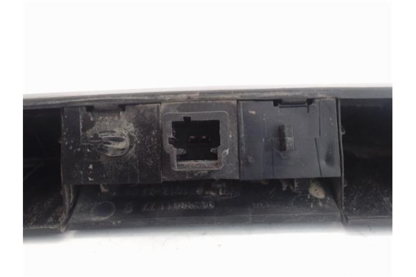 Recambio de moldura porton trasero para citroen c3 1.4 i referencia OEM IAM 9638861177  
