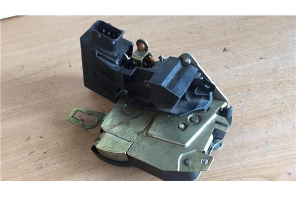 Recambio de cierre electromagnetico delantero derecho para bmw serie 3 berlina (e36) 1.6 316i referencia OEM IAM   