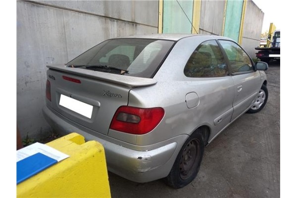 citroen xsara berlina del año 2000