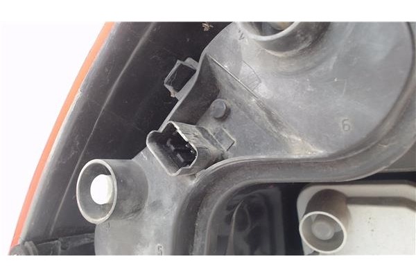 Recambio de piloto trasero derecho para renault megane ii (bm0/1_, cm0/1_) 1.6 16v referencia OEM IAM 8200073237  