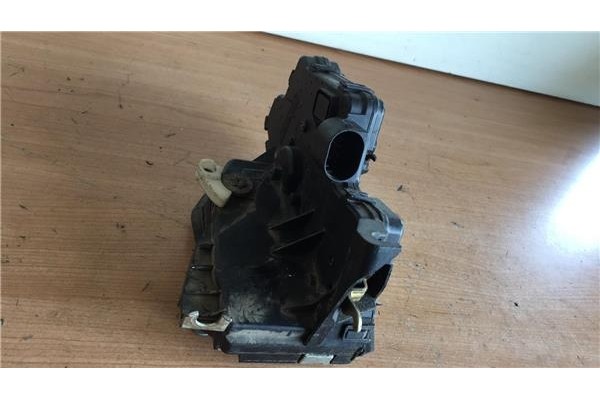 Recambio de cierre electromagnetico delantero derecho para bmw serie 3 berlina (e46) 2.0 318d referencia OEM IAM   