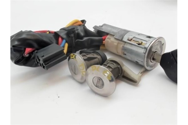 Recambio de clausor para peugeot 206 1.4 i referencia OEM IAM 369023  